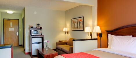 Suite, 1 letto king, non fumatori | Ferro/asse da stiro, Internet, lenzuola