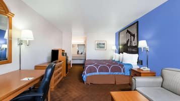 Zimmer, 1 King-Bett und Schlafsofa, Nichtraucher | Schreibtisch, laptopgeeigneter Arbeitsplatz, Bügeleisen/Bügelbrett