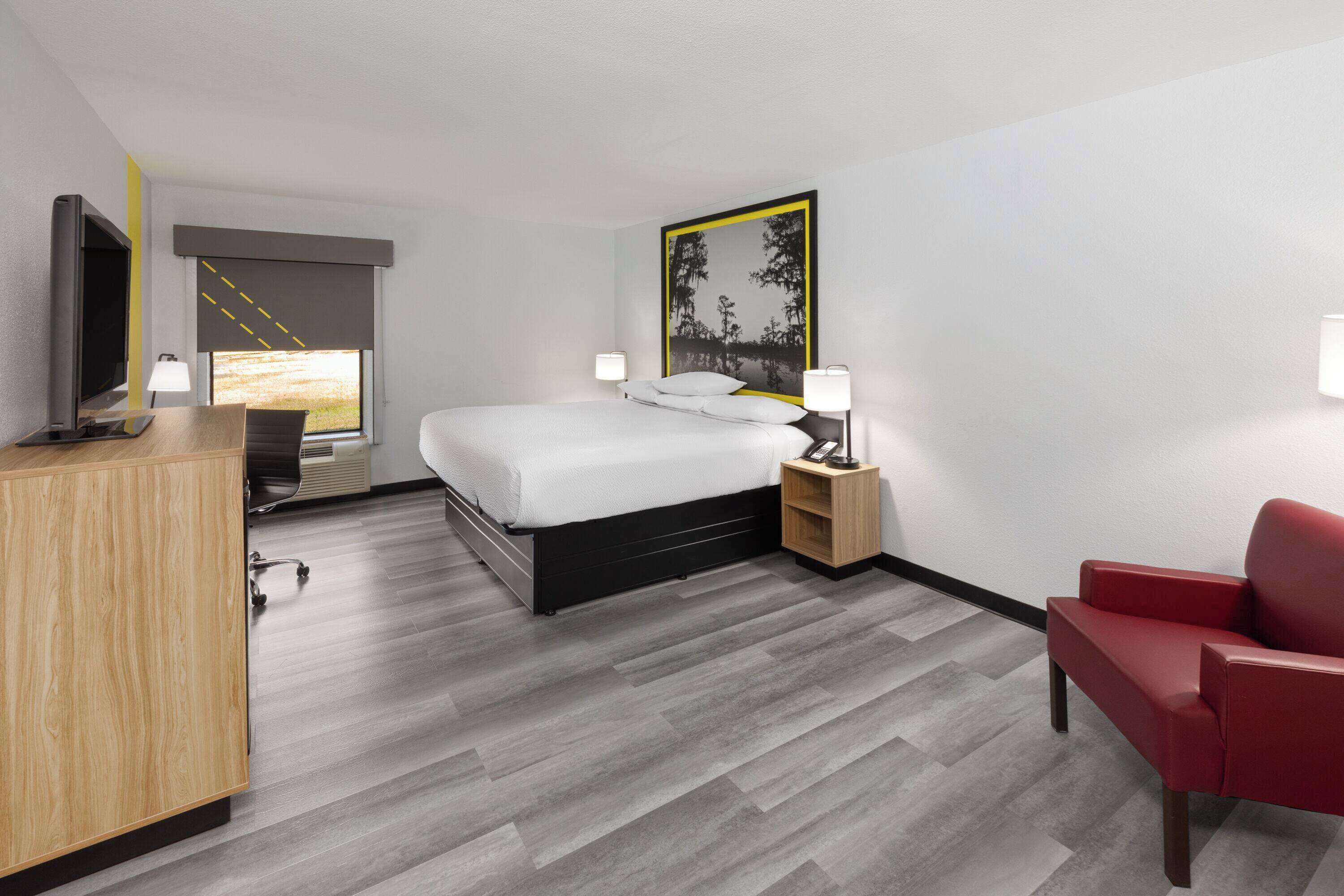 Photo - Super 8 by Wyndham Alexandria LA