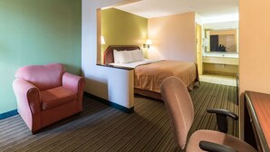 客房内保险箱、熨斗/熨衣板、折叠床/加床（额外收费）、免费 WiFi