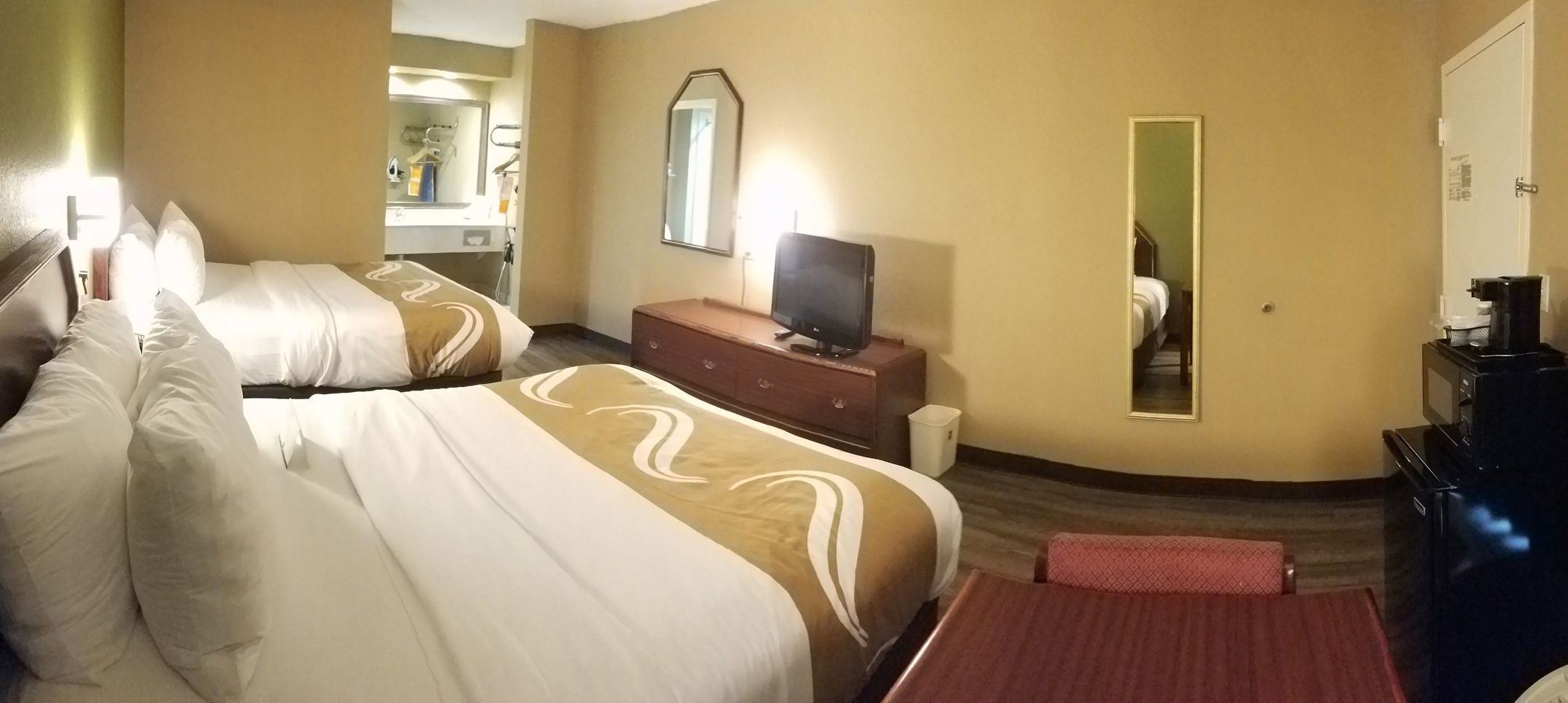 In-room safe, iron/ironing board, rollaway beds, free WiFi
