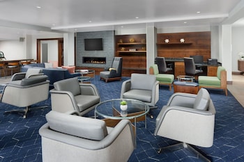 Courtyard by Marriott Manchester - Boston Regional Airport