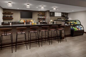 Bar (on property) - Courtyard by Marriott Manchester - Boston Regional Airport (Manchester)