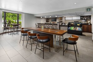 Desayuno a la carta todos los días (con cargo)