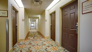 Hallway - Galleria Palms Hotel (Kissimmee)