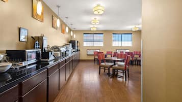Free buffet breakfast