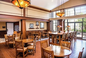 Free daily buffet breakfast