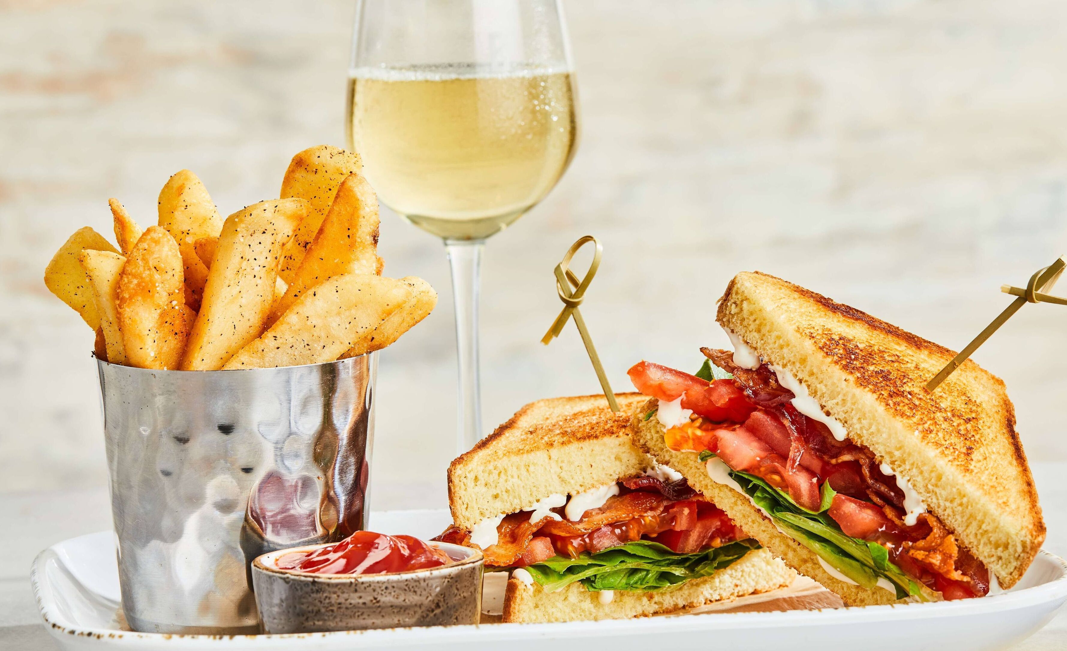 breakfast, lunch and dinner served