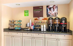 Free daily on-the-go breakfast - Extended Stay America Suites Cincinnati Blue Ash Reed Hartma (Cincinnati)