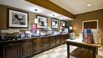 Free daily continental breakfast