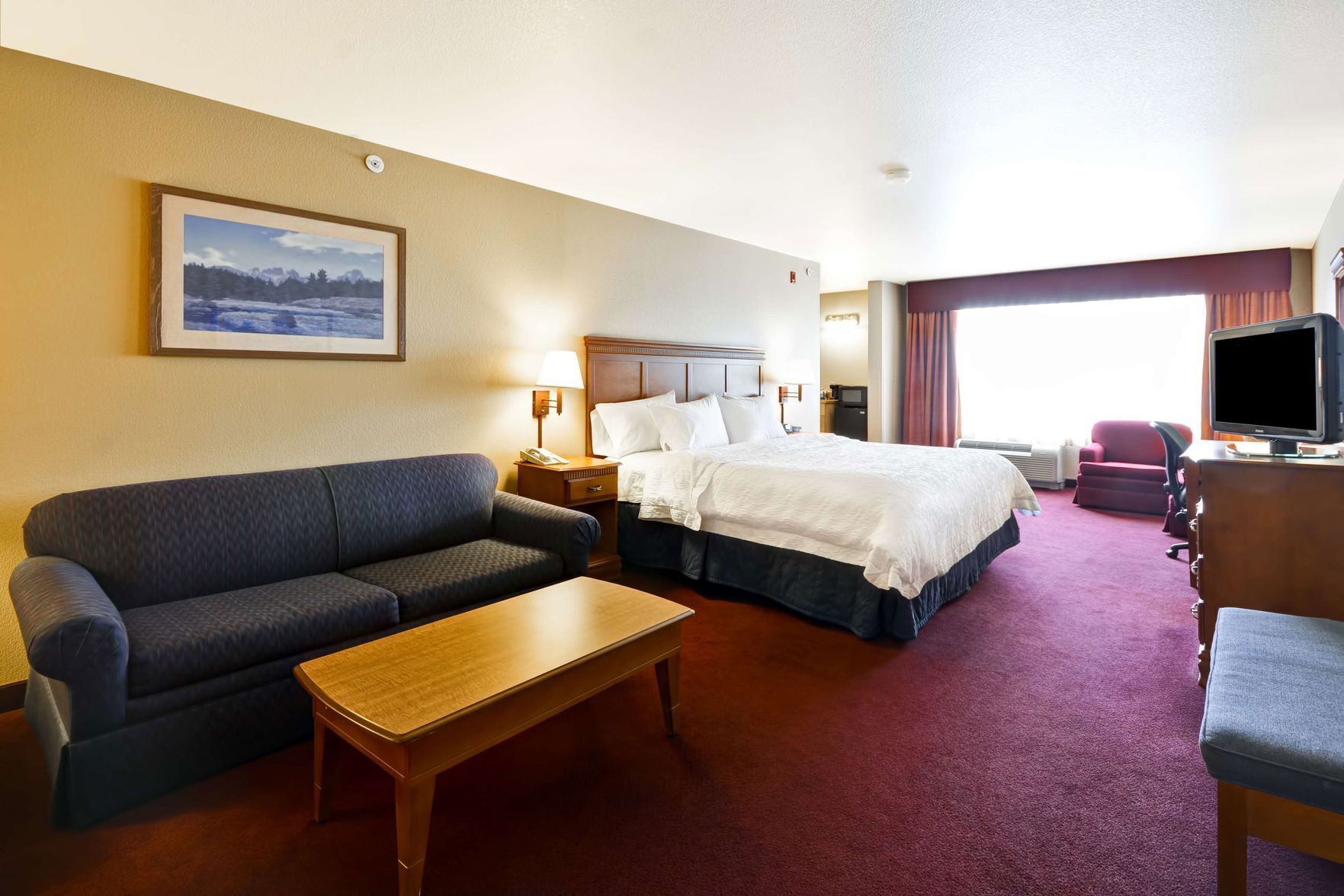 In-room safe, desk, iron/ironing board, free cots/infant beds