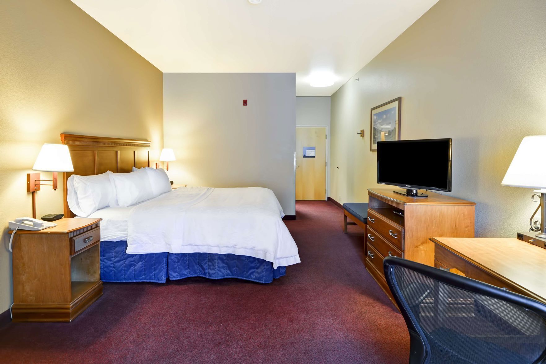 In-room safe, desk, iron/ironing board, free cots/infant beds