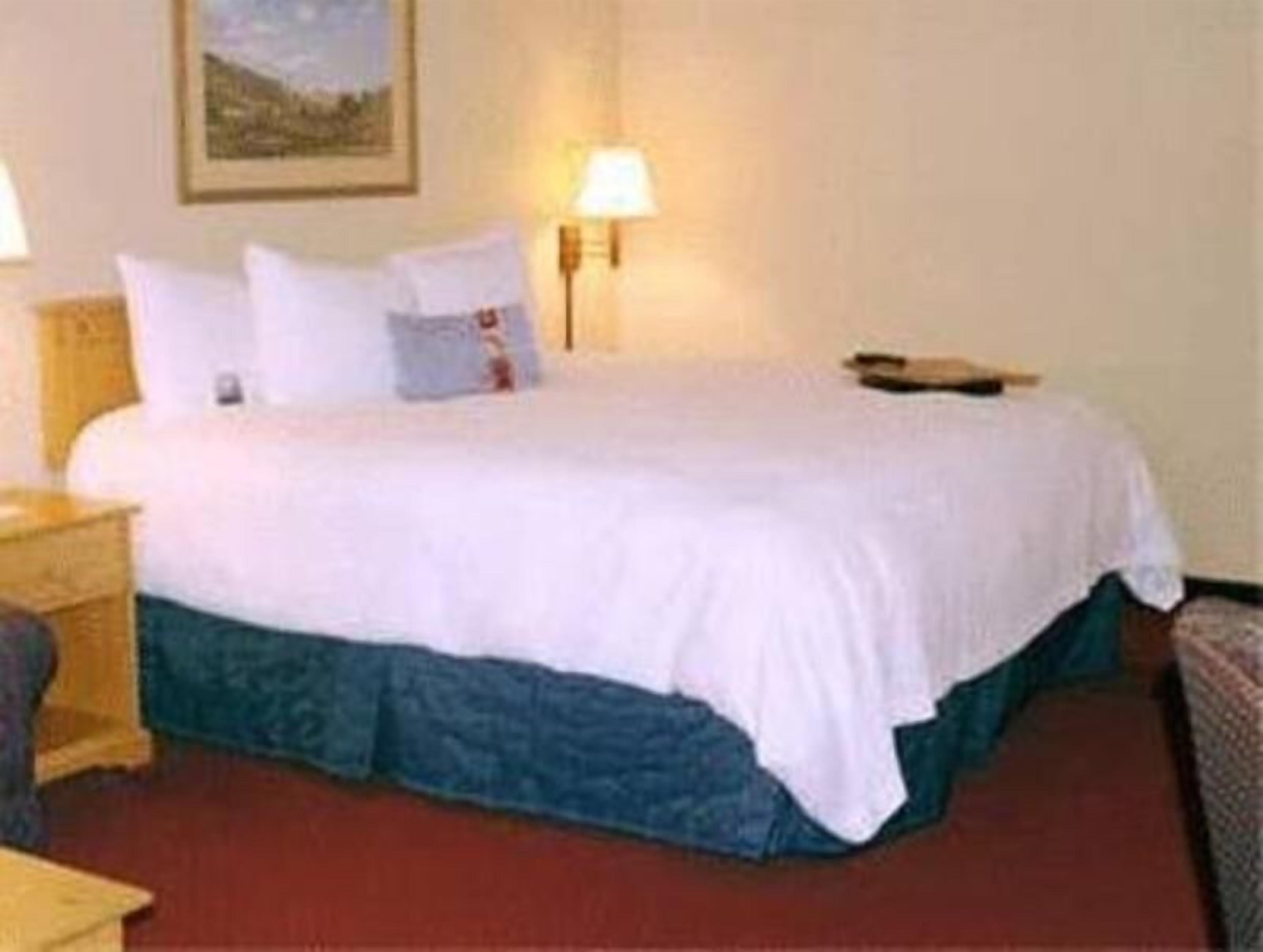 In-room safe, desk, iron/ironing board, free cots/infant beds