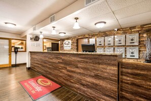 Reception - Econo Lodge Mayo Clinic Area (Rochester)