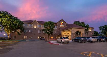 Comfort Suites Omaha East-Council Bluffs