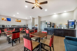 Free daily buffet breakfast 