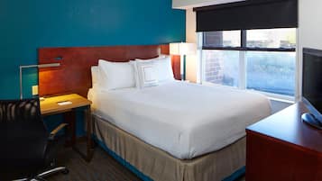 Premium bedding, in-room safe, desk, laptop workspace
