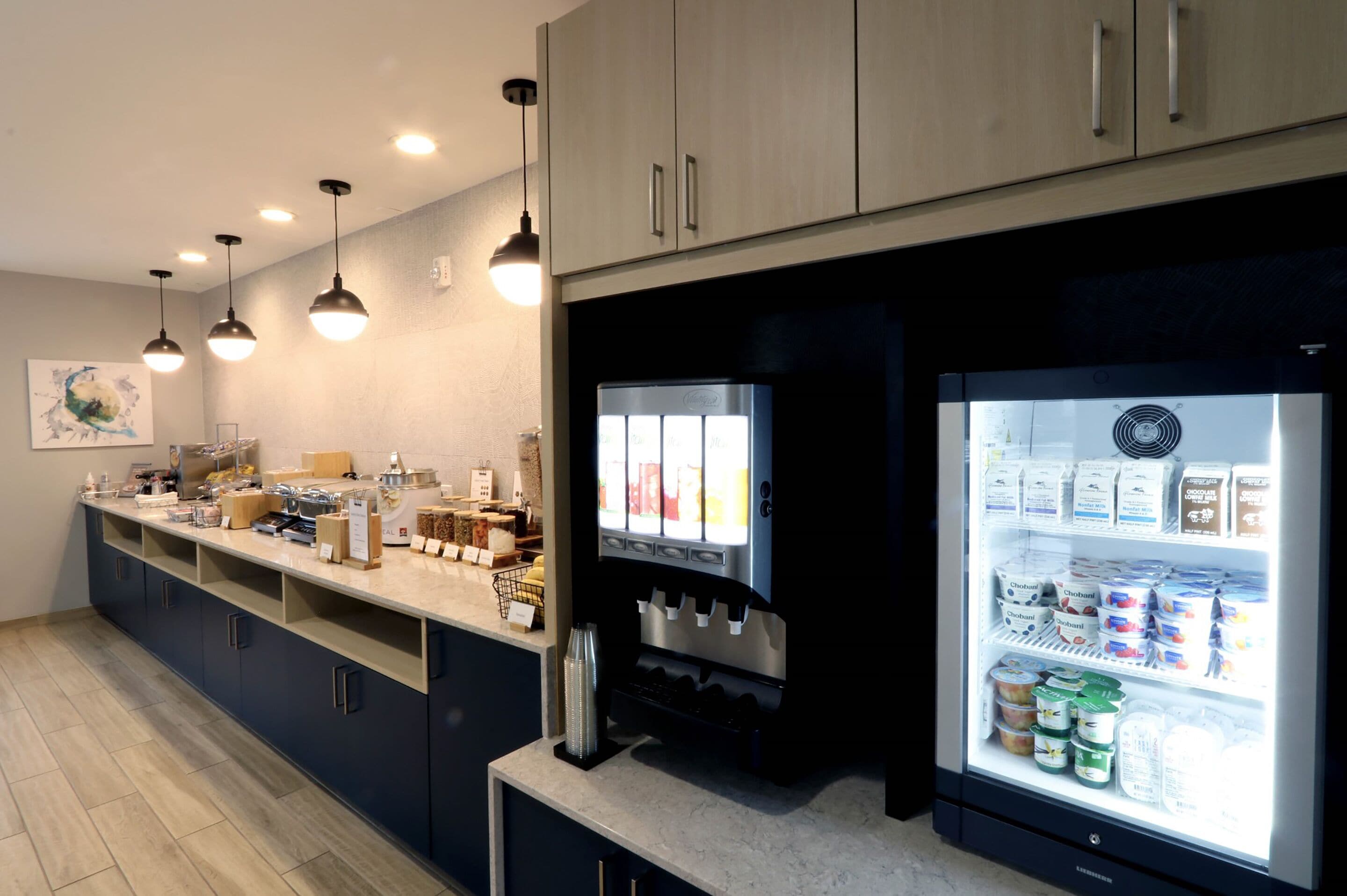 free daily continental breakfast