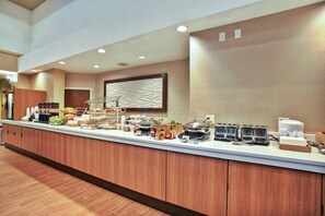 Bao gồm bữa sáng buffet hàng ngày 