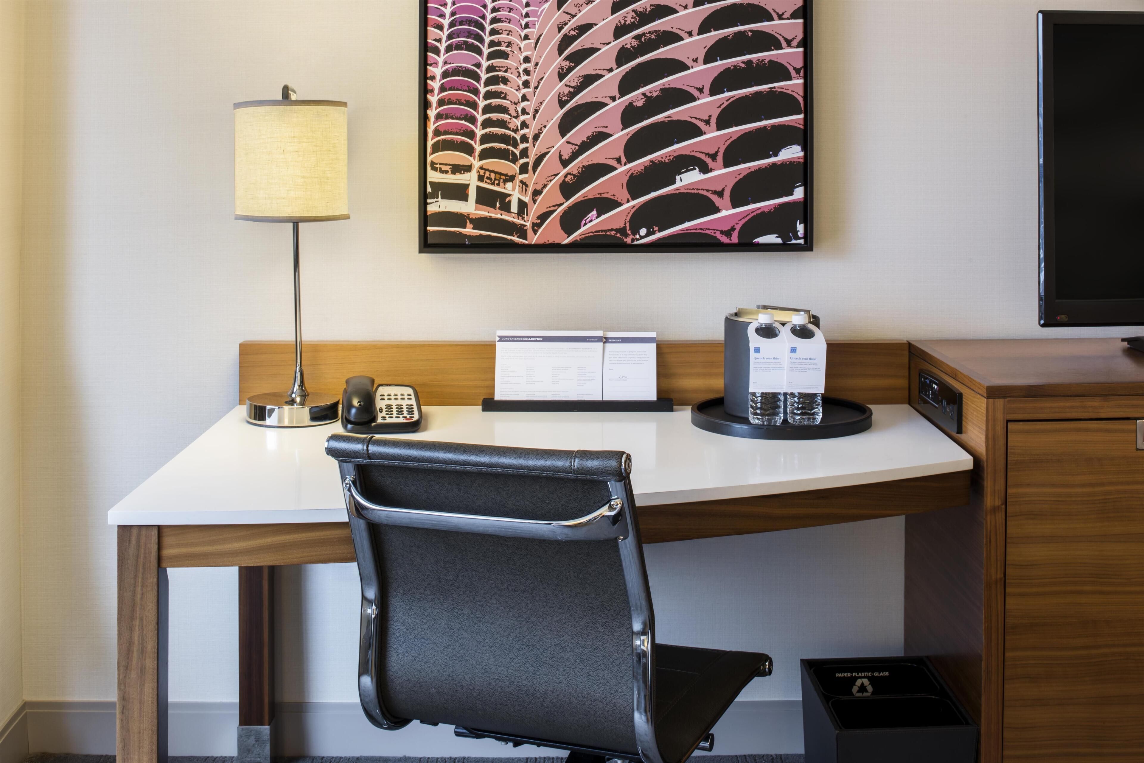 Luxe beddengoed, donsdekens, pillowtop-bedden, een kluis op de kamer