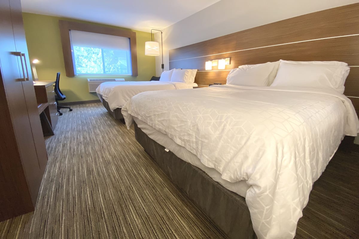 Flat-screen TV, pay movies