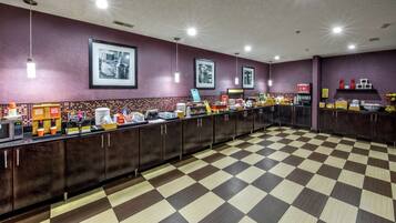 Free daily continental breakfast