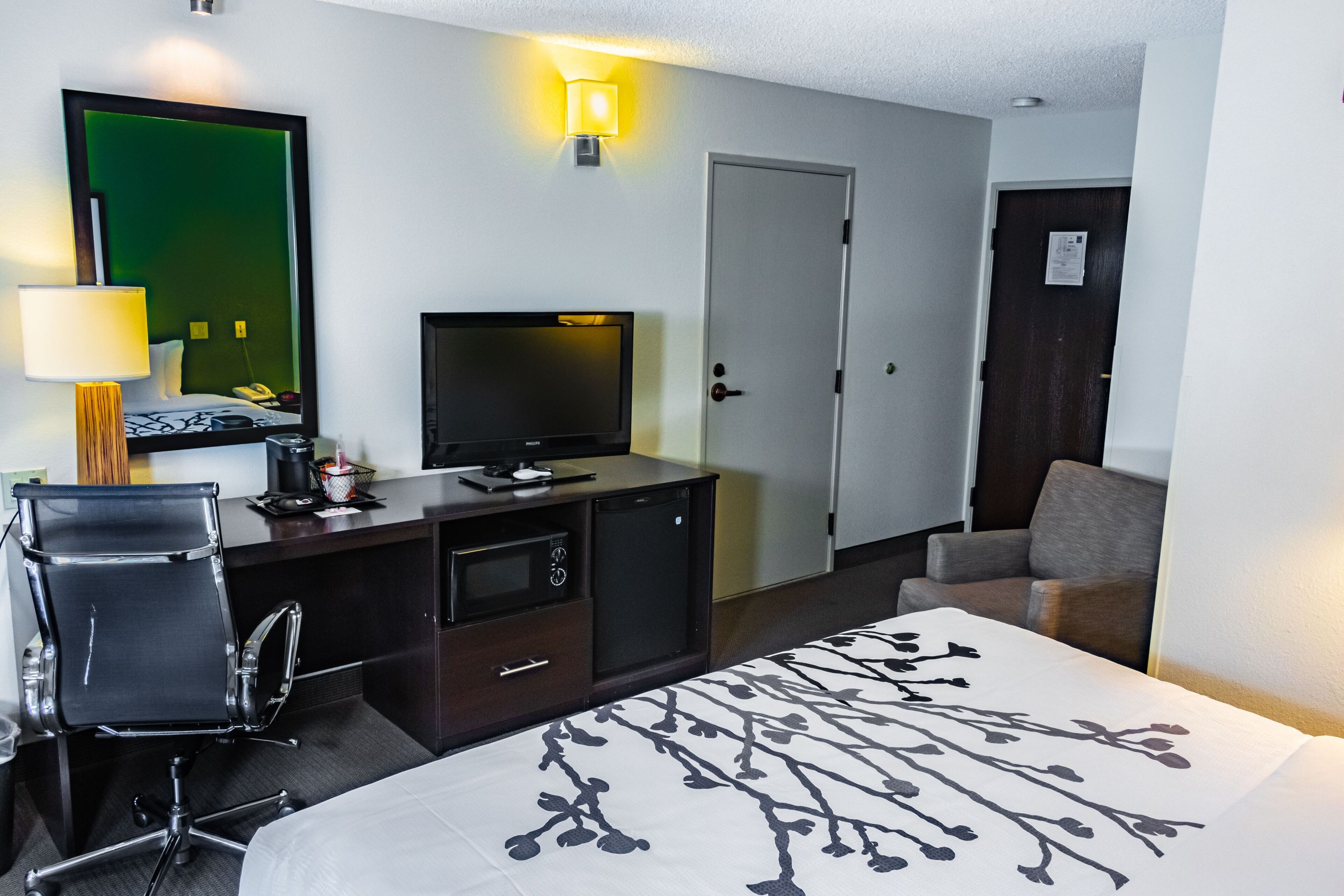 1 bedroom, premium bedding, individually decorated