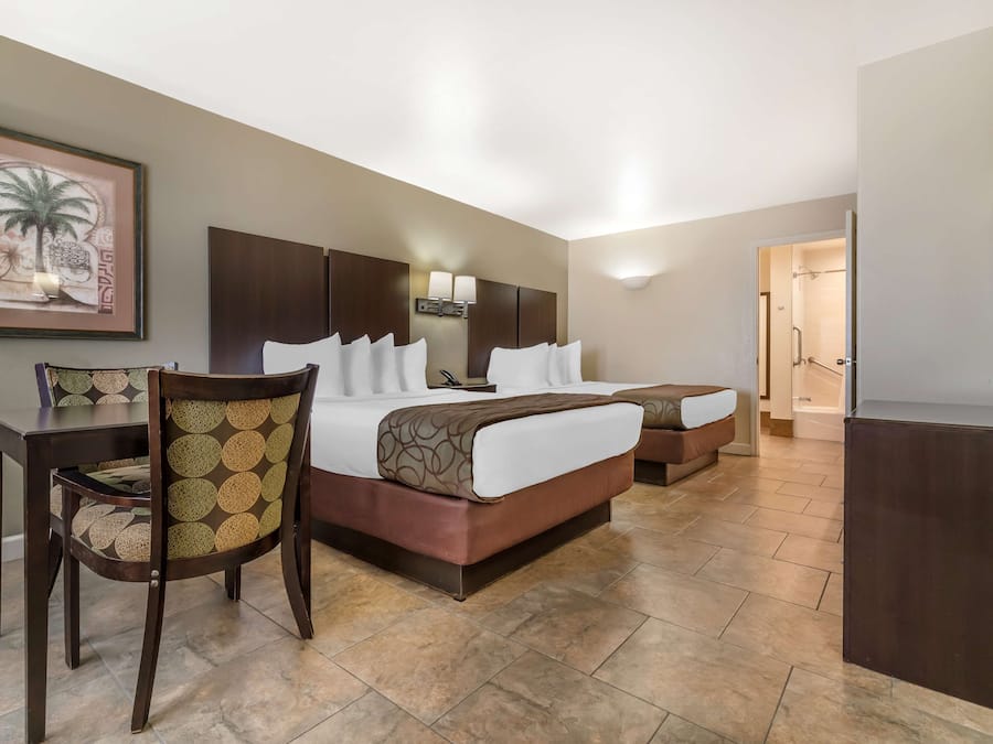 Coffre-fort, bureau, espace de travail pour ordinateurs portables