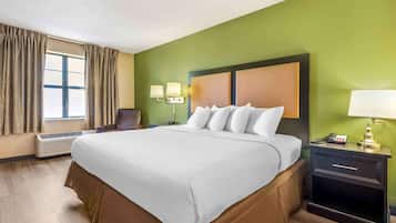 Studio, 1 kingsize-seng, ikke-røyk | Skrivebord, strykejern/-brett, wi-fi (inkludert) og sengetøy