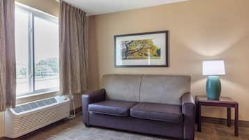 Deluxe Studio, 1 Queen Bed with Sofa bed, Non Smoking | Desk, laptop workspace, WiFi (free), bed sheets