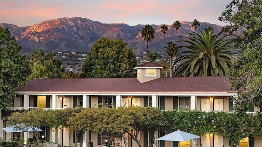 Lavender Inn by the Sea