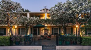 Front of property - Lavender Inn by the Sea (Santa Barbara)