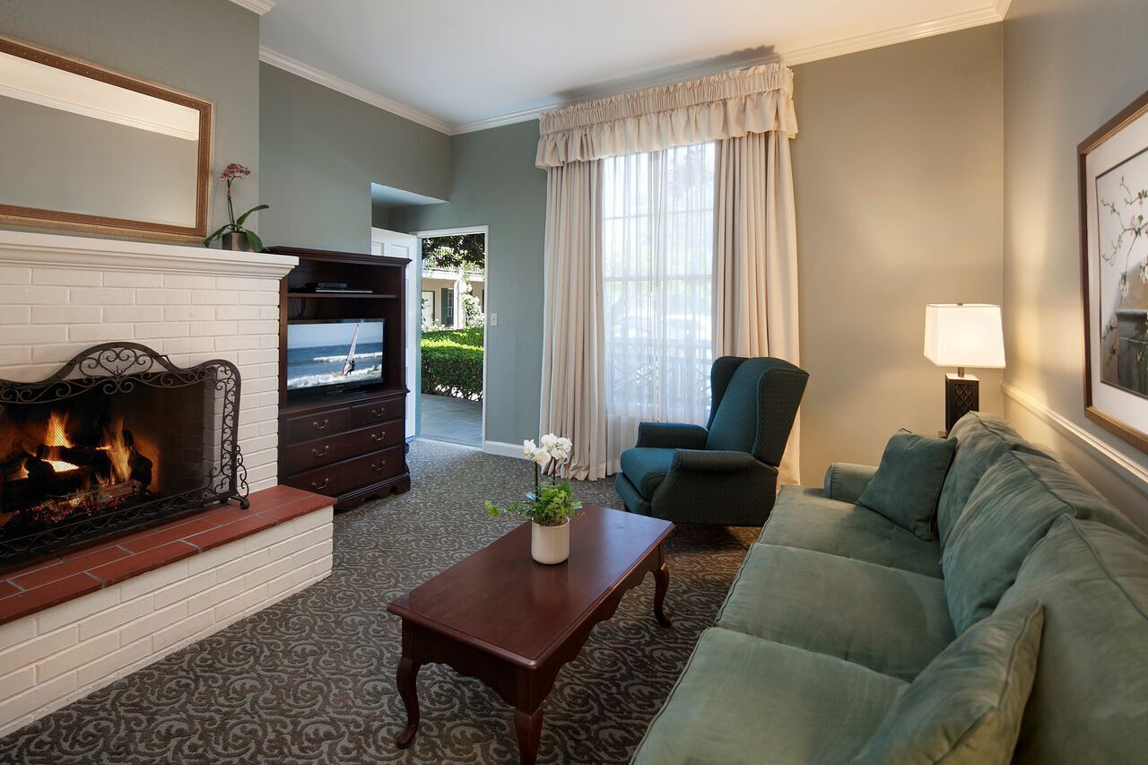 Photo - Lavender Inn by the Sea
