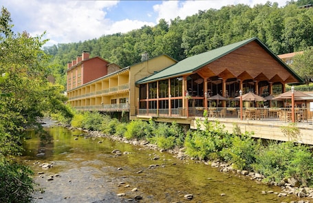 River Terrace Resort Convention Center - Image 4