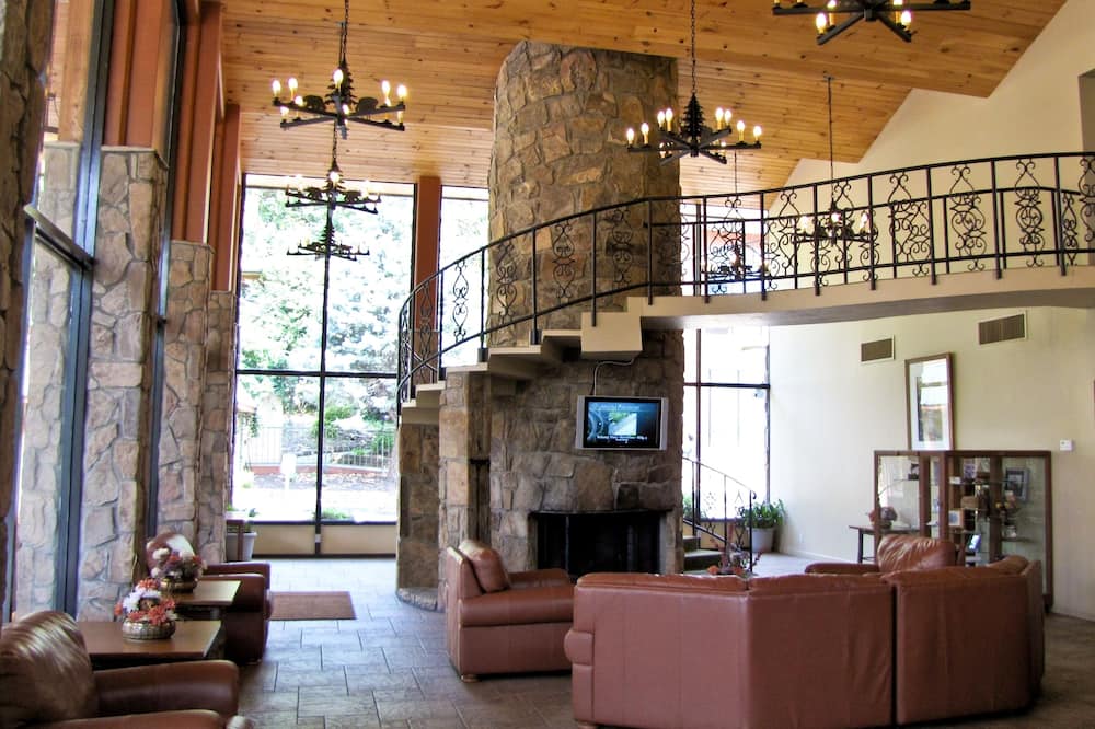 River Terrace Resort & Convention Center