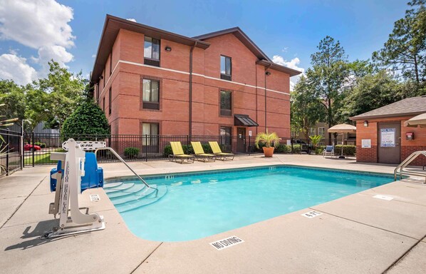 Seasonal outdoor pool