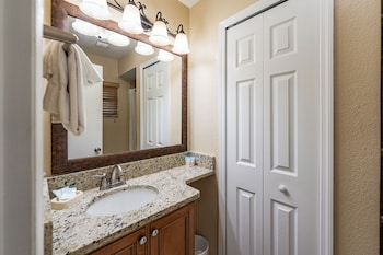 Villa, 2 Bedrooms | Bathroom | Combined shower/tub, hair dryer, towels at FantasyWorld Resort