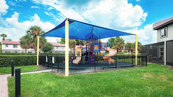 Children’s play area – outdoor