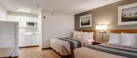 Economy Studio, 2 Queen Beds, Non Smoking | Desk, bed sheets