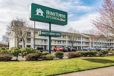 HomeTowne Studios By Red Roof Eugene - Springfield