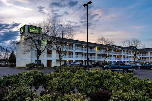 HomeTowne Studios By Red Roof Eugene - Springfield