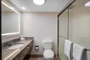 Standard Room, 2 Queen Beds, Non Smoking, Microwave | Bathroom