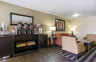 Café da manhã para viagem grátis todos os dias