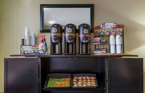 Café da manhã para viagem grátis todos os dias