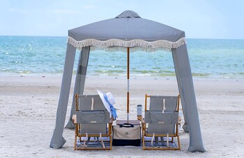 Beach nearby, white sand, free beach shuttle, sun loungers at Inn on Fifth