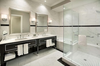 Designer toiletries, hair dryer, bathrobes, towels at Inn on Fifth