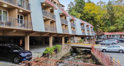 Quality Inn Creekside - Downtown Gatlinburg