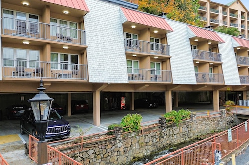 Quality Inn Creekside - Downtown Gatlinburg