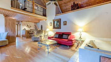 In-room safe, desk, blackout drapes, iron/ironing board