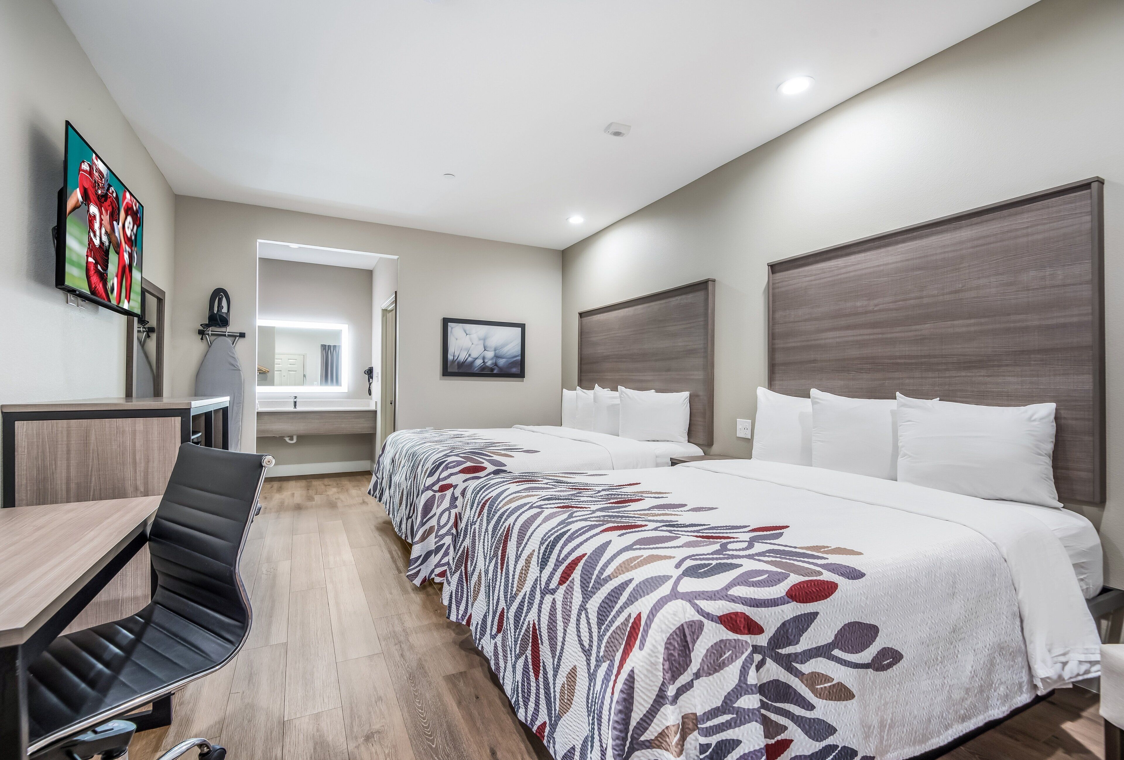 Free WiFi, bed sheets